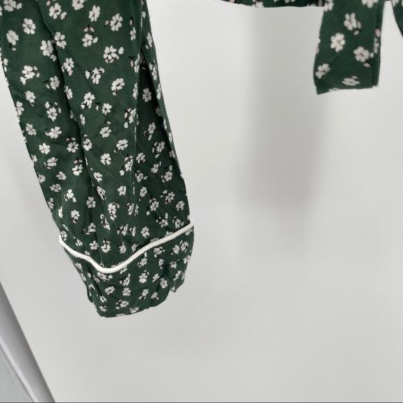 VOLCOM wrapsicle green floral crop top waist tie along sleeve Small (4/6) NWT - Picture 13 of 15